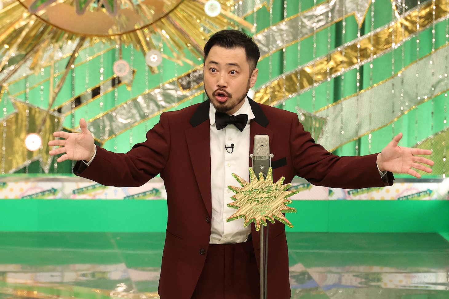 ネタを披露する金澤TKCファクトリー ©フジテレビ