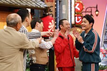 「華大さんと千鳥くん夏の2時間SP in大阪」のワンシーン