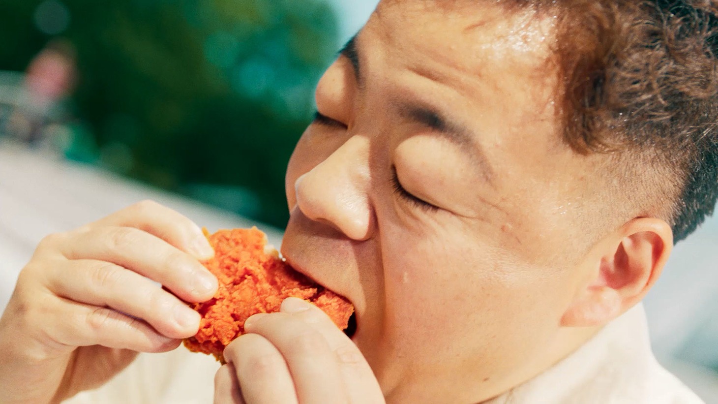 ケンタッキーCM「夏の本能」編に出演するダイアン・ユースケ