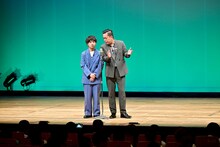 「登米×よしもとお笑いライブ」に出演したエバース