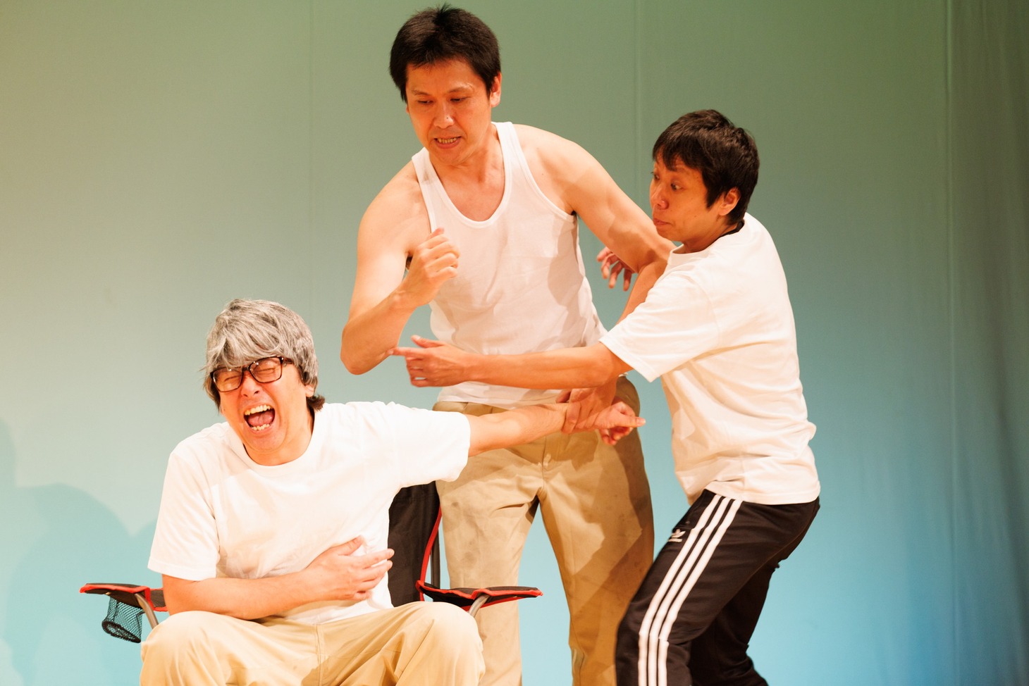 や団単独ライブ「ザ・ファースト・ワールド・ツアー」に出演する、や団（撮影：二瓶 彩）