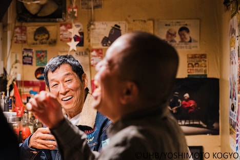 明石家さんまとタカアンドトシ・トシ（手前）