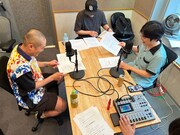 カリスマプチ情報TBS Podcast「ラブレターズの階段腰掛け男」初回収録の様子