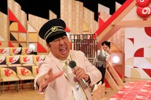 「NHKのど自慢」会場に潜入したバナナマン日村