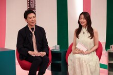 左から郷ひろみ、森香澄