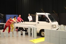 「火曜は全力！華大さんと千鳥くん」のワンシーン