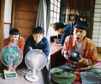 バッテリィズ写真集「生きるのに意味なんていらんねん。」より