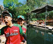 バッテリィズ写真集「生きるのに意味なんていらんねん。」より