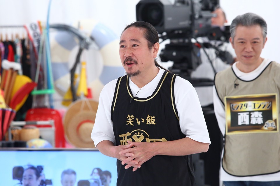 笑い飯・西田