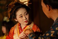 福原遥演じる誰袖