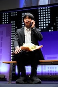 ダウ90000蓮見とコントを披露するかが屋・加賀(photo by 永井峰穂)