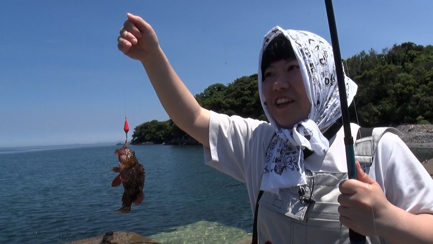 「にぼしいわしのお笑いサバイバル 笑が島」より