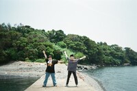 「にぼしいわしのお笑いサバイバル 笑が島」より