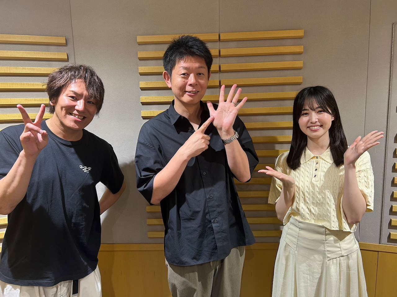 左から狩野英孝、島田秀平、賀村恵都 ©ニッポン放送