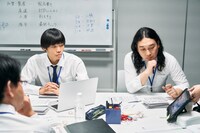 「ヨブナラ」CM第2弾「あー」編を撮影中のかが屋