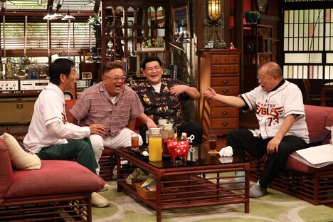「さんまのまんま40周年夏SP」に出演する（左から）、明石家さんま、サンドウィッチマン、笑福亭鶴瓶 ©カンテレ