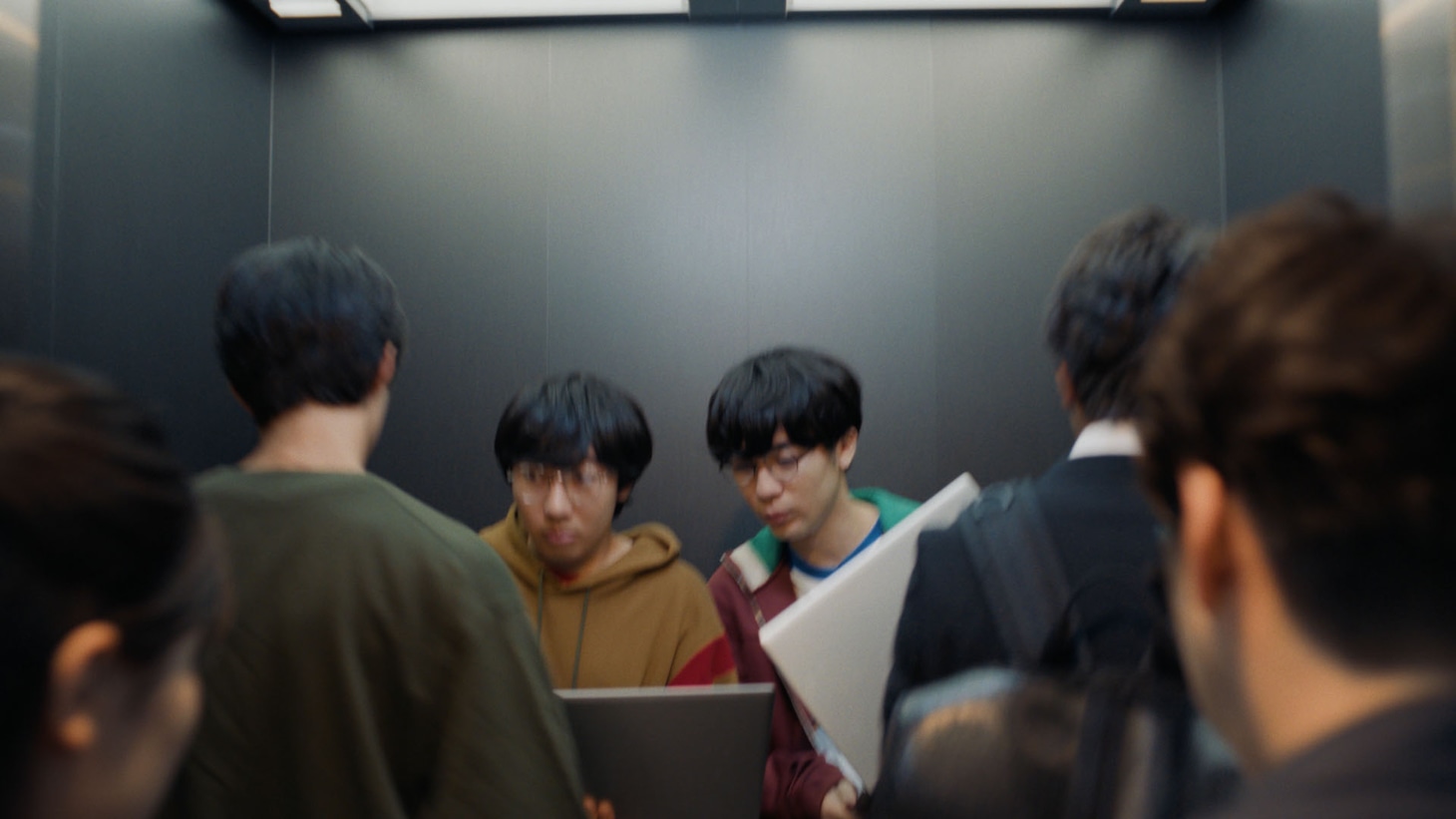 「サントリー生ビール」CM「UNDEAD」編より