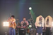 ジュースごくごく倶楽部のライブの様子