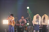 ジュースごくごく倶楽部のライブの様子
