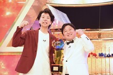 「ダブルインパクト 漫才＆コント二刀流No.1決定戦2025」で優勝したニッポンの社長