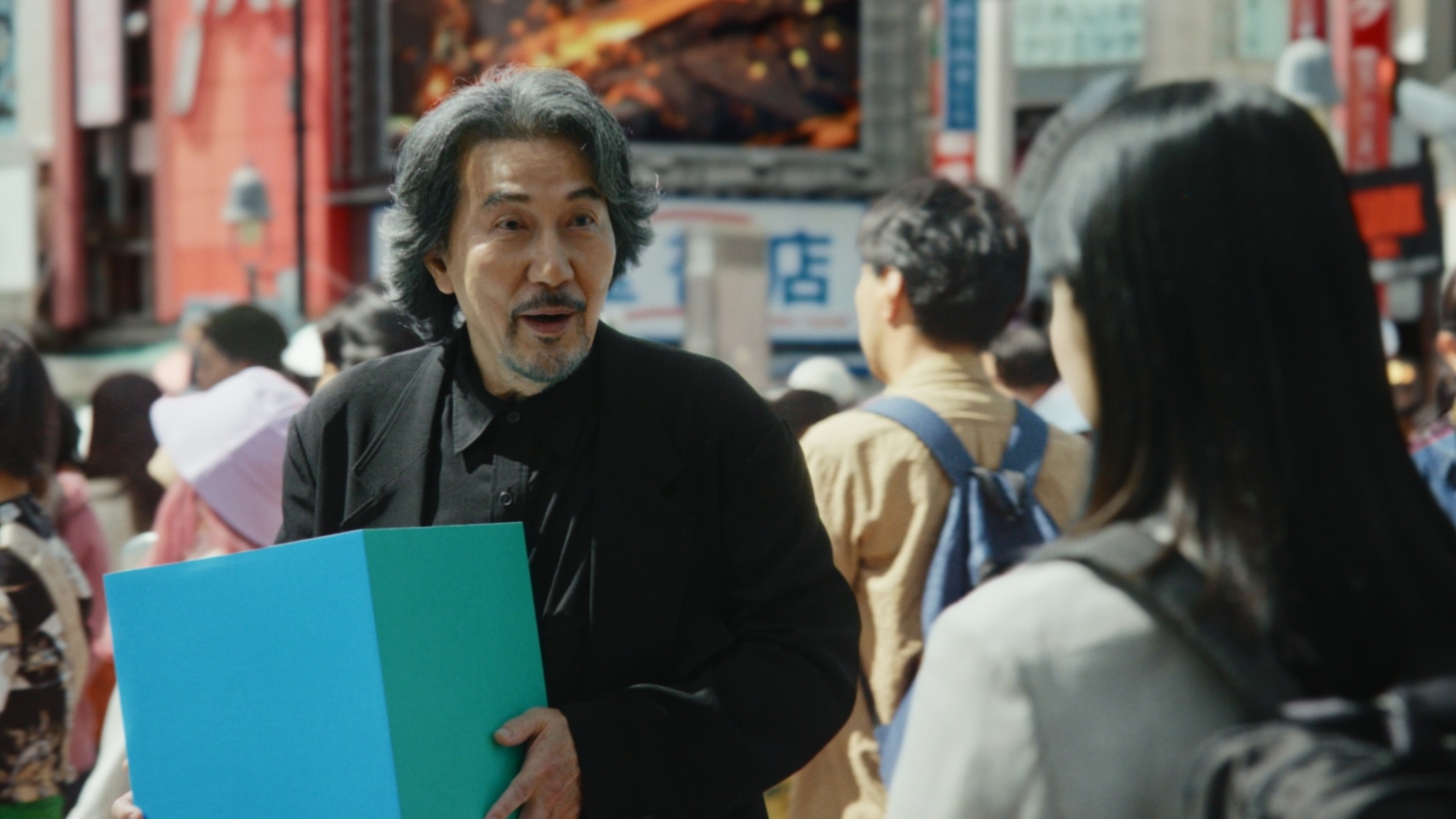 「求人ボックス」のCM「増殖」編より