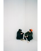 左から小山田壮平、ランジャタイ国崎。