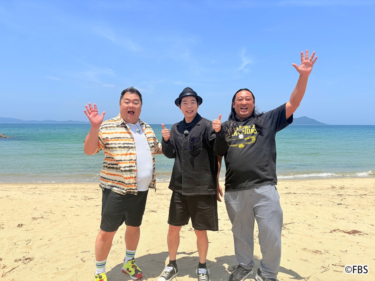 左からブラックマヨネーズ小杉、今田耕司、ロバート秋山