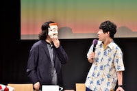 宮下草薙。草薙が仮面を装着して登場