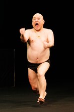 ハリウッドザコシショウ（撮影：二瓶 彩）