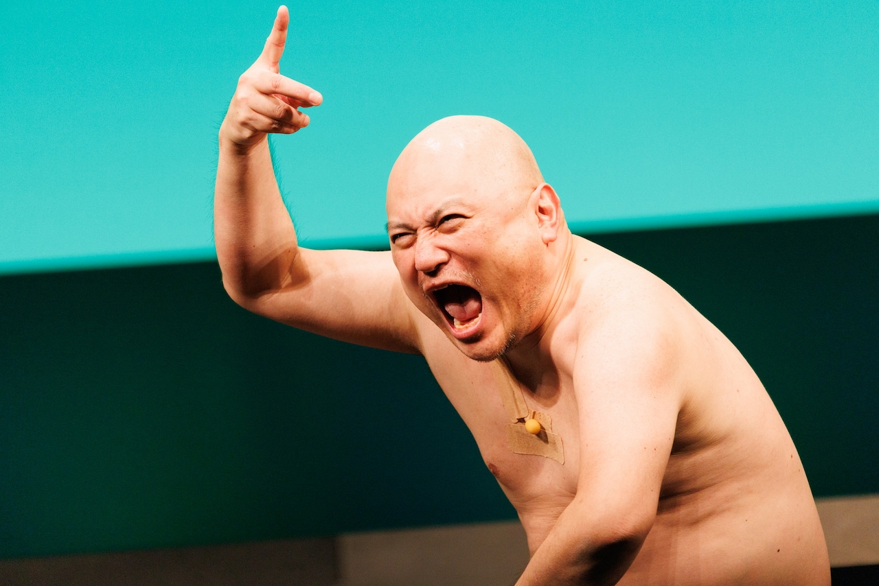 「ハリウッドザコシショウのミニ単独ライブシリーズSEASON⑯おれはいったんだよ↑ツアー」初日公演に臨んだハリウッドザコシショウ（撮影：二瓶 彩）