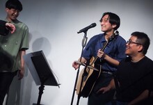 楽器を持って参戦した可児正とホカマアナーキー