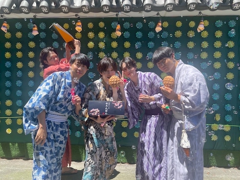 「山里亮太の愛情ナレーション」に出演するフースーヤ、西山智樹、前田大輔、青木マッチョ