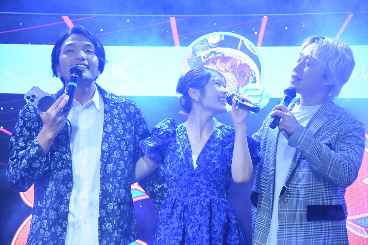 渋谷凪咲⑨ 画像・写真 | 渋谷凪咲、黒のブラ姿で髪をかきあげる「極上だ」「首筋