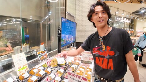 買い物する藤ヶ谷太輔