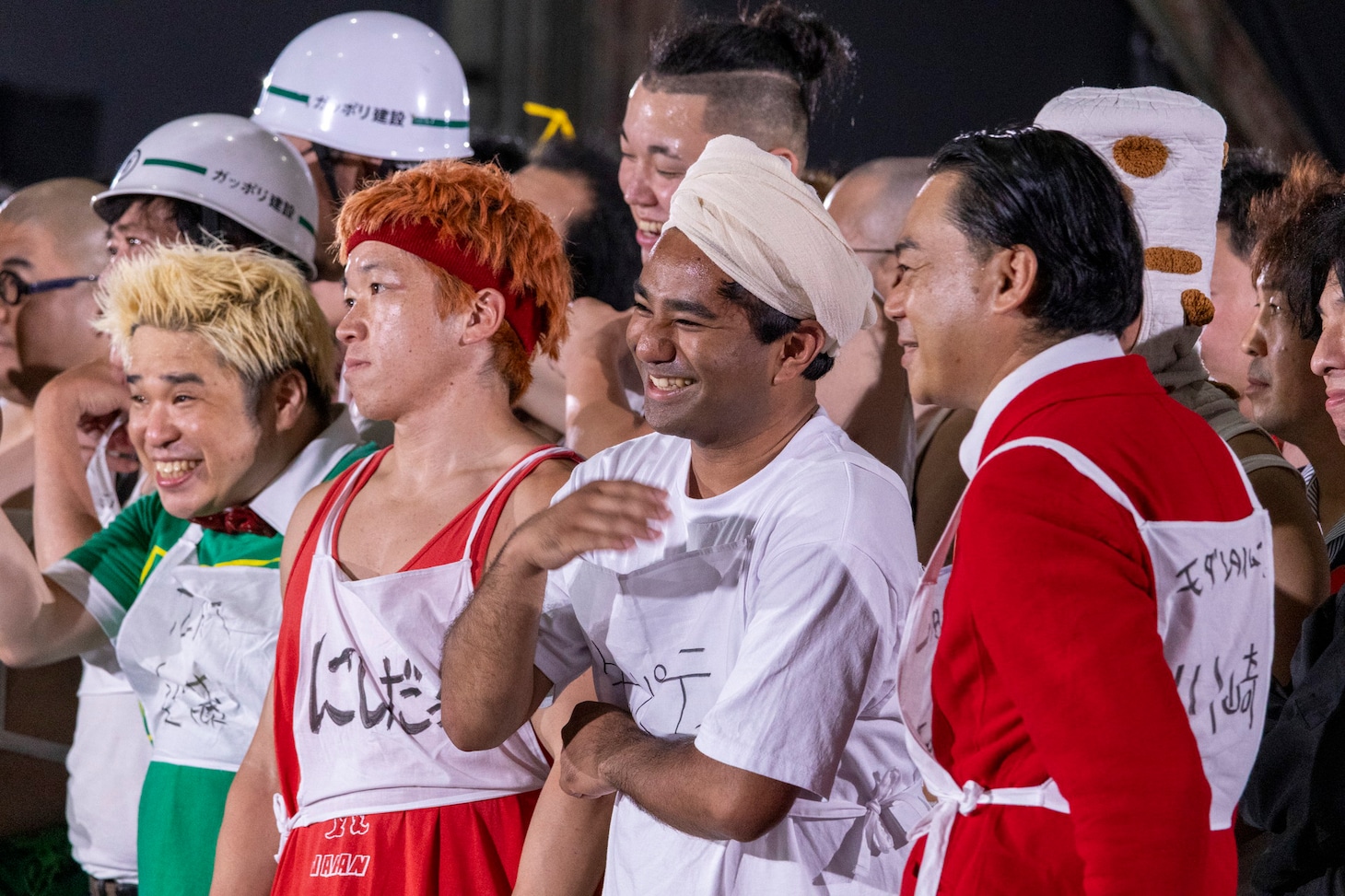 集結したアングラ芸人たち