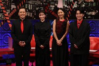 左から、くりぃむしちゅー有田、岡崎紗絵、みちょぱ、オリエンタルラジオ藤森