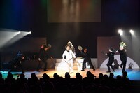 ムロに立ち向かう一同