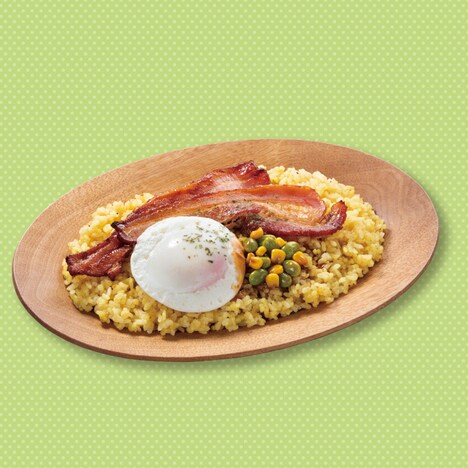 「ガーリックカレー御飯 ベーコン＆エッグ」
