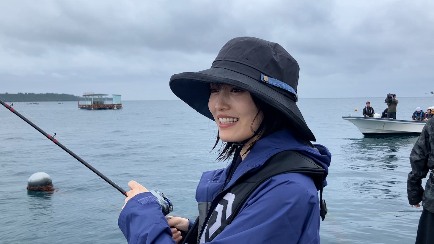 山本彩