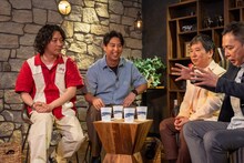 左から、ニューヨーク、爆笑問題