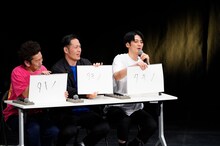 審査員を務めたツートライブとアイロンヘッド・ナポリ（中央）