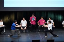 かめはめ波を打ち合うナイチンゲールダンス・ヤスとさや香・新山。激しい攻防を展開する