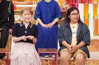 左から、重盛さと美、ロッチ中岡