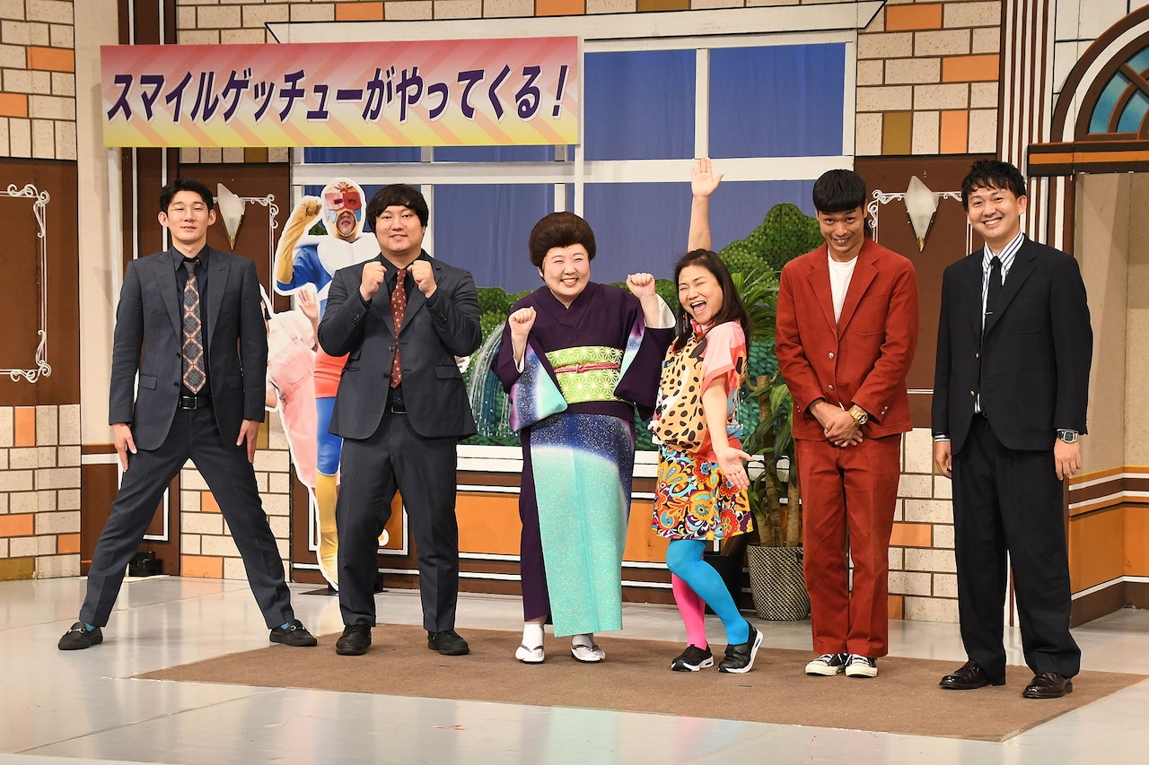 左からロングコートダディ、酒井藍、島田珠代、バッテリィズ