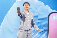 本人役のチョコレートプラネット長田