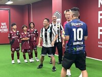 「夏休みはJ！関西Jリーグ芸人No.1決定戦」のワンシーン