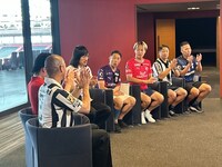 「夏休みはJ！関西Jリーグ芸人No.1決定戦」のワンシーン