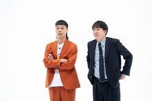 さまざまな実験に挑戦するバッテリィズ