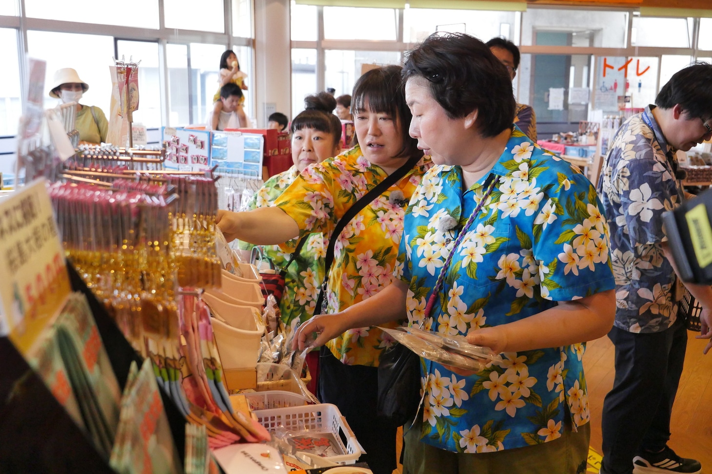 “森三中に一番優しいテレビ局”のロケ特番、鹿児島のJR霧島神宮駅でグルメ満喫