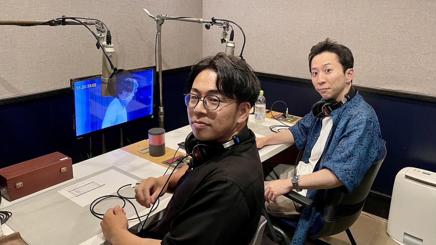 DVDの副音声収録に臨むシティホテル3号室